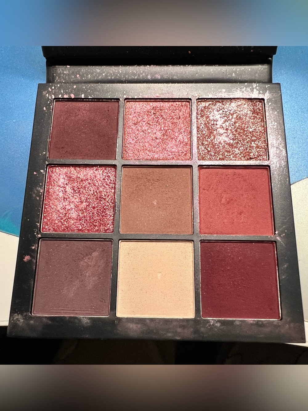 HUDA BEAUTY mauve 9 colours eyeshadow - Picture 1 of 5